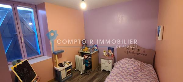Maison
                                                                                                                                                                                                                                                                                                                        5 pièce(s)                                                                                                                                                                                                          4 chambre(s)                                                                                                                                                                                                          100  m²