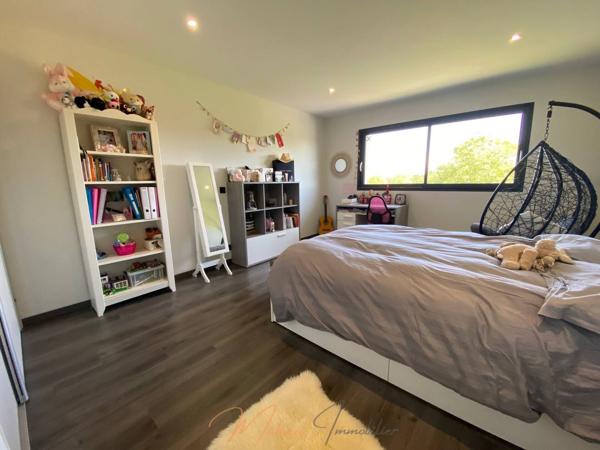 Maison 6 pièces 198m² à vendre à Saint-Genis-Pouilly 01630