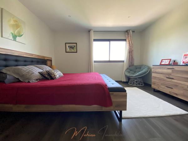 Maison 6 pièces 198m² à vendre à Saint-Genis-Pouilly 01630
