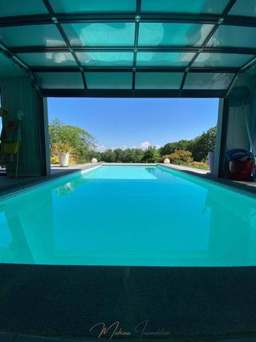 Maison 6 pièces 198m² à vendre à Saint-Genis-Pouilly 01630