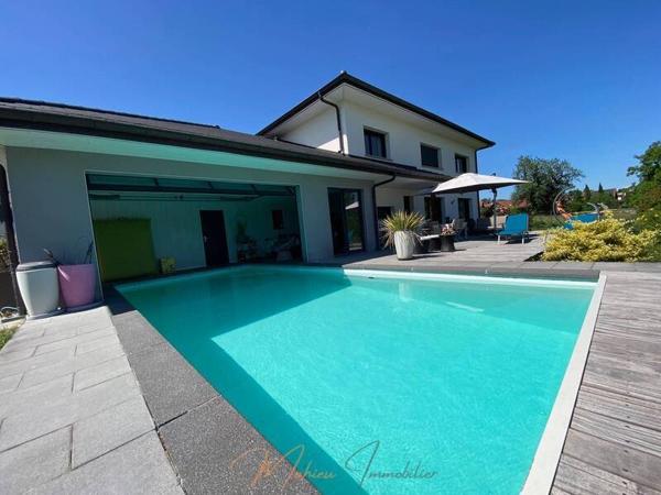 Maison 6 pièces 198m² à vendre à Saint-Genis-Pouilly 01630