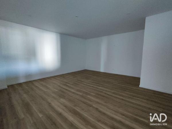 Location local d’activité 490 m² Saint-Memmie