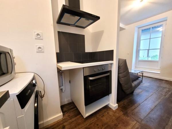 À vendre - T1, 1 pièce situé à Sauveterre-de-Béarn (64390)