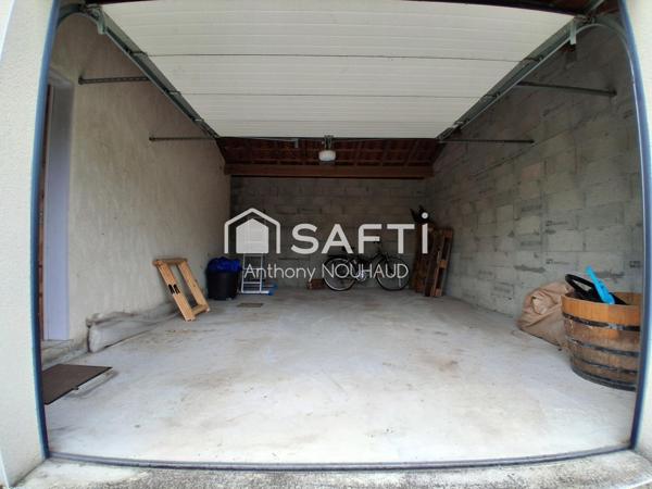 Pavillon agréable, bien situé, jardin, piscine.