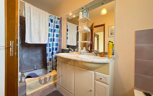 Maison à vendre    5 pièces •  Saint-Augustin