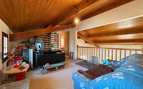 Maison à vendre    5 pièces •  Saint-Augustin