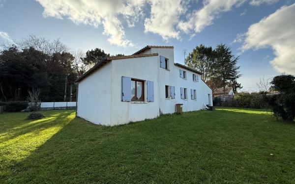 Maison à vendre    5 pièces •  Saint-Augustin