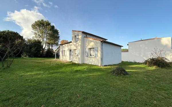 Maison à vendre    5 pièces •  Saint-Augustin