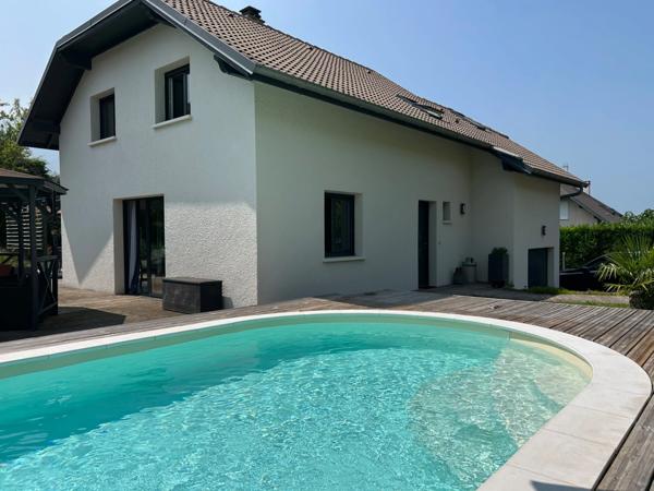 brison saint innocent maison (1997) 4 pièces 95 m2 env garage, terrain de 900 m2 env avec piscine.