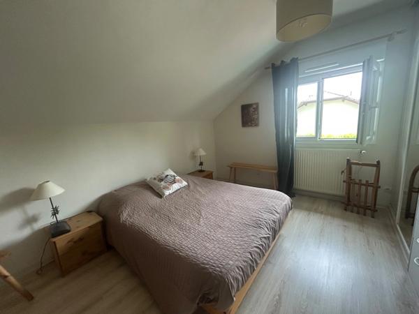 brison saint innocent maison (1997) 4 pièces 95 m2 env garage, terrain de 900 m2 env avec piscine.