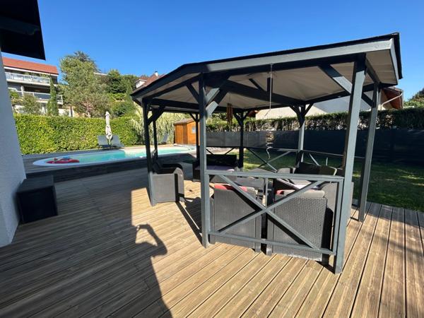 brison saint innocent maison (1997) 4 pièces 95 m2 env garage, terrain de 900 m2 env avec piscine.