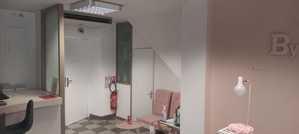 Local commercial sur axe très passant