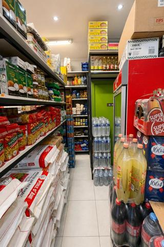 Vente                                                      Fonds de commerce
                        
                                                            à Paris 20