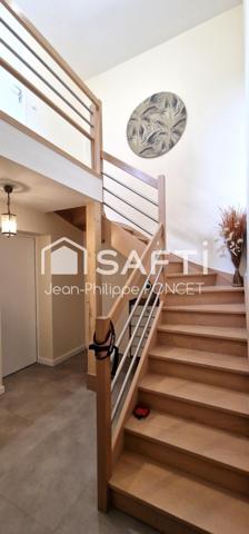 Immeuble divisible pour investisseurs avec garage jardin