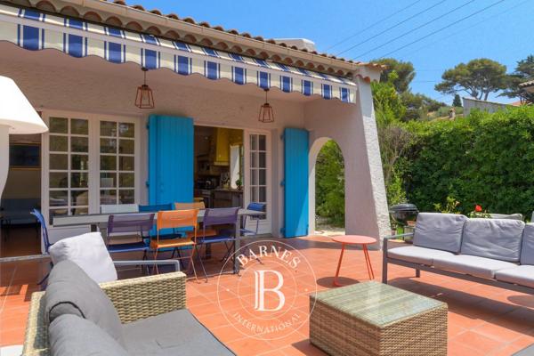Sanary-sur-Mer, Villa 7 Chambres -  260 m² à vendre