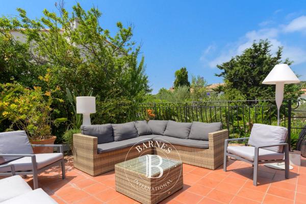 Sanary-sur-Mer, Villa 7 Chambres -  260 m² à vendre