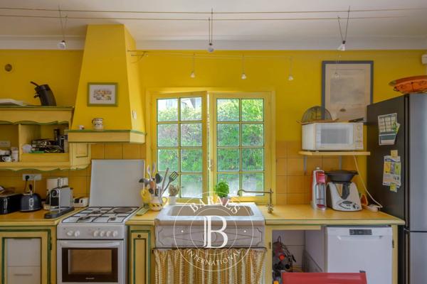 Sanary-sur-Mer, Villa 7 Chambres -  260 m² à vendre