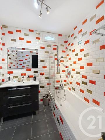 Appartement F4 à vendre  4 pièces - 91,74 m2 CLERMONT FERRAND - 63