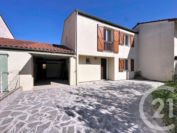 Maison à vendre  5 pièces - 104,80 m2 ST GIRONS - 09