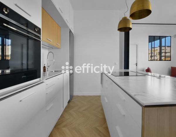 Appartement
         3 pièces
        - 66 m² Exclusivité 450 000 € *