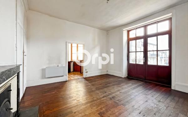 Maison à vendre    3 pièces •  Rontalon