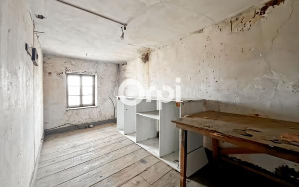 Maison à vendre    3 pièces •  Rontalon