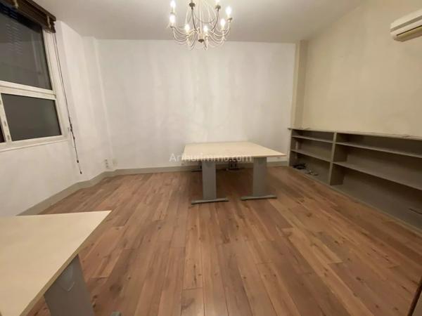 Location Local commercial 4 pièces 133 m2 à Aubagne