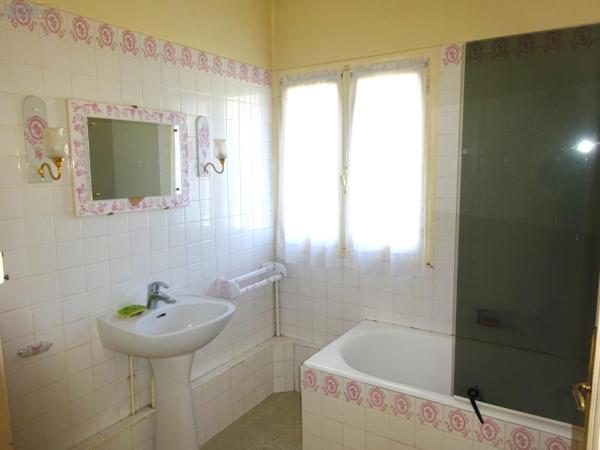 Maison à vendre à Nogent-le-Rotrou dans l'Eure-et-Loir (28400), ref : NOG 1040