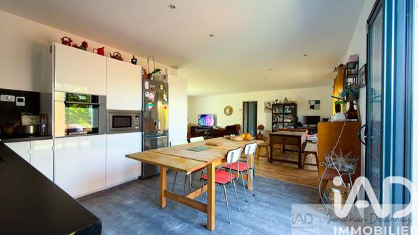 Maison à vendre 5 pièces 143 m² Créon