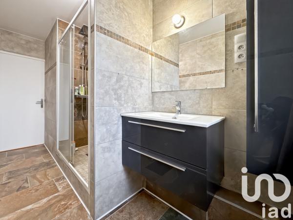 Location appartement 5 pièces 90 m² Laval