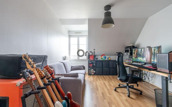 Maison à vendre    6 pièces • 156,69 m2 Joinville-le-Pont