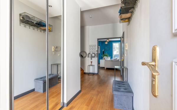 Maison à vendre    6 pièces • 156,69 m2 Joinville-le-Pont