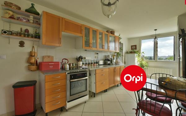 Appartement à vendre    4 pièces • 91,66 m2 Vénissieux