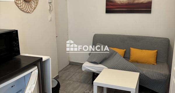 Location Studio meublé 12.16 m² - Fontainebleau 77300