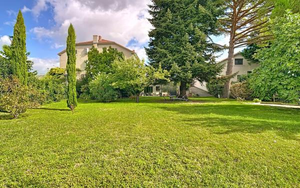 Maison à vendre    5 pièces • 134,15 m2 Tournon-sur-Rhône