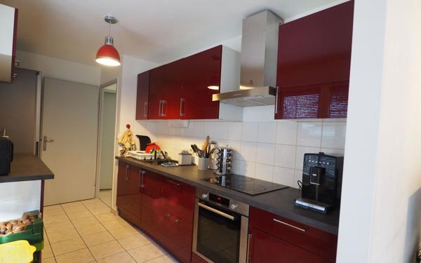 Appartement à louer    5 pièces • 91 m2 Annemasse