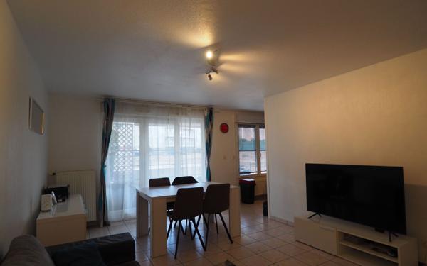 Appartement à louer    5 pièces • 91 m2 Annemasse