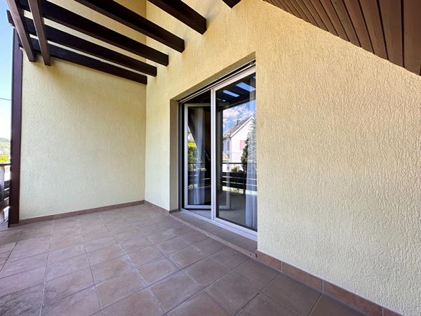 Maison - 6 pièces - 250 m²