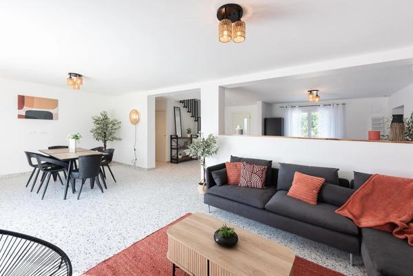 Maison traditionnelle bretonne entièrement rénovée – 160 m² à Plescop