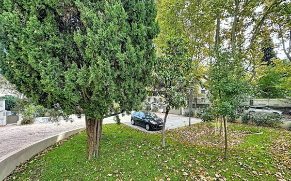 Appartement à vendre    4 pièces • 172,87 m2 Avignon