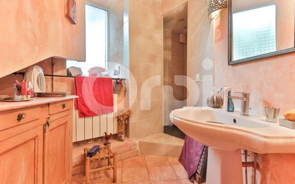 Maison à vendre    6 pièces • 156 m2 Lentilly