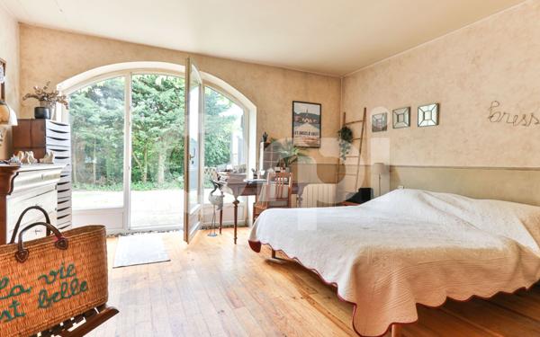 Maison à vendre    6 pièces • 156 m2 Lentilly