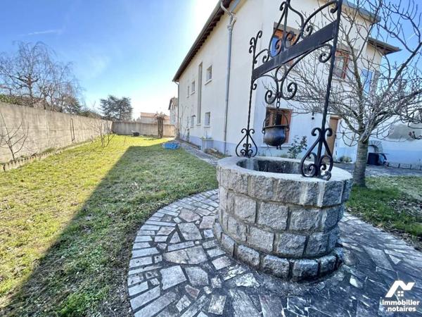 Maison Montrond-les-Bains 11 pièces 255m²