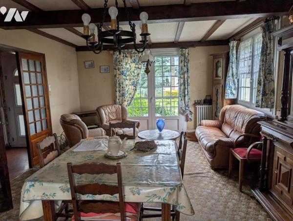 A deux pas des commodités et écoles, maison de 4 chambres avec cave