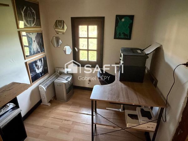 Maison en colombages 97 m² 5 ha de terrain proche, centre-ville