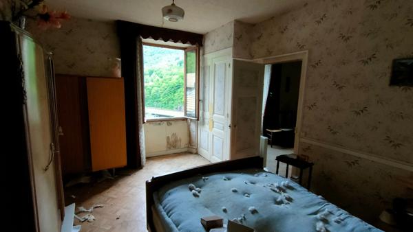 Batiment Tenay 8 pièce(s)