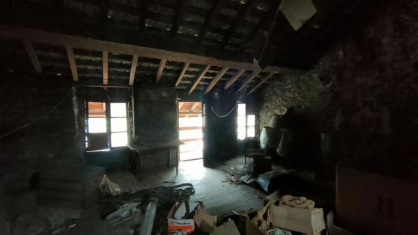 Batiment Tenay 8 pièce(s)