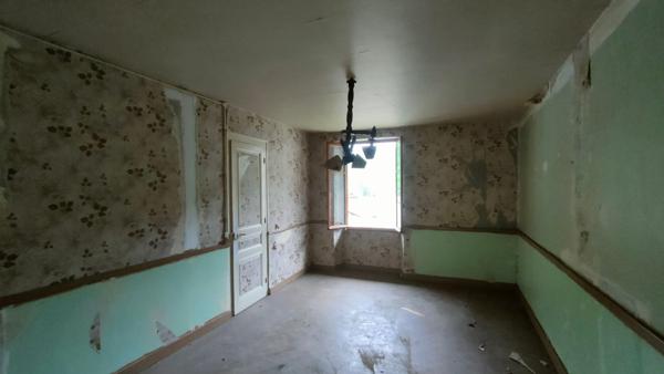 Batiment Tenay 8 pièce(s)