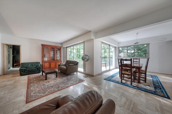 Maison
         8 pièces
        - 228 m² Exclusivité 470 000 € *