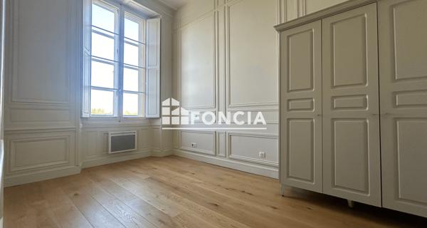 Location Appartement 4 pièces 90.1 m² - Bougival 78380